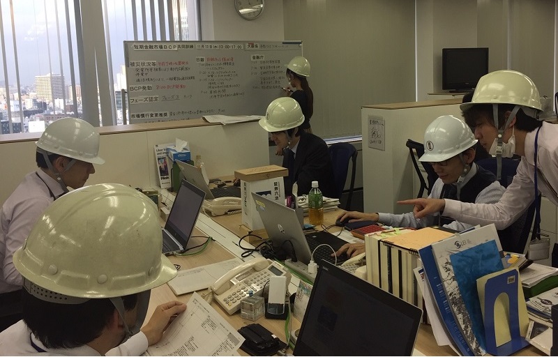 短期金融市場BCP事務局でのBCP訓練の模様の写真