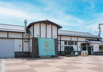 稲とアガベ社屋の外観写真