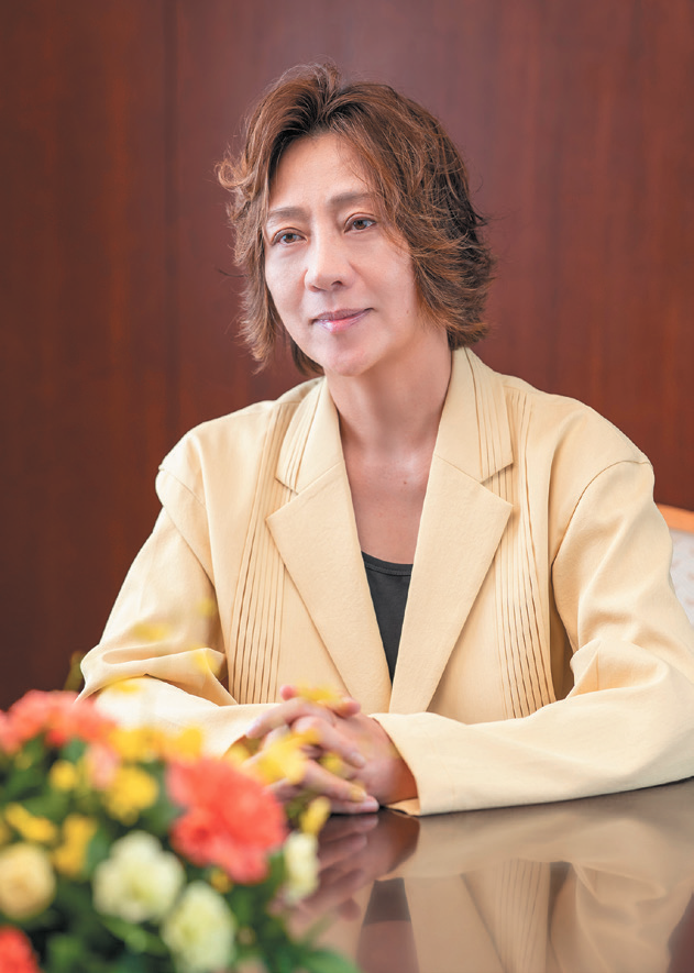 西本智実氏のプロフィール写真