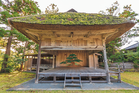 大膳神社にある能舞台の写真