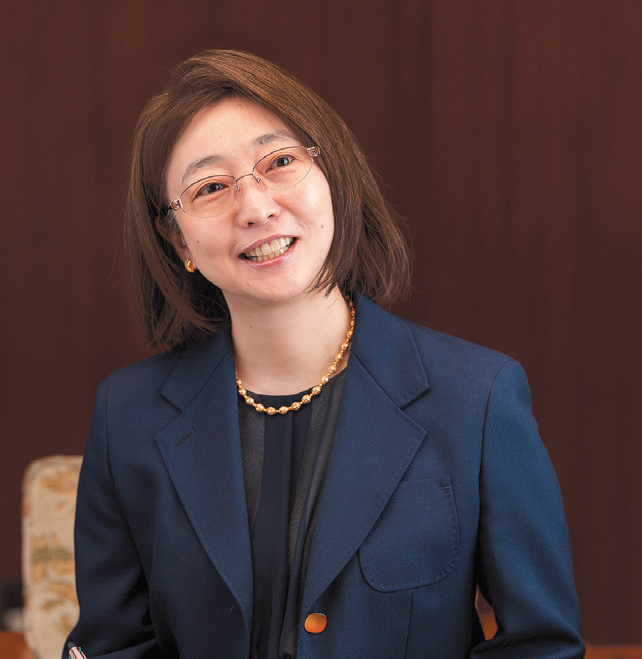 小枝淳子審議委員の写真