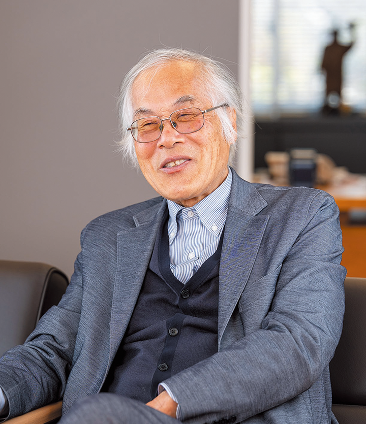 藤森照信氏のプロフィール写真