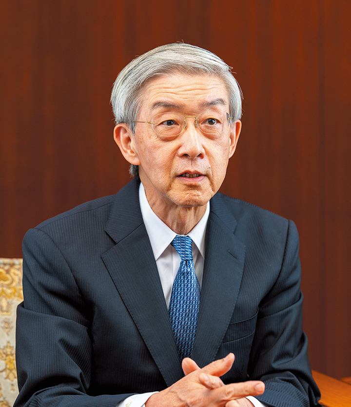 増一行審議委員の写真