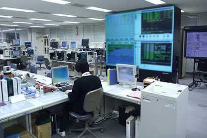 ＜12_P25_メインカット_シ-01　日銀ネット運行管理.eps＞