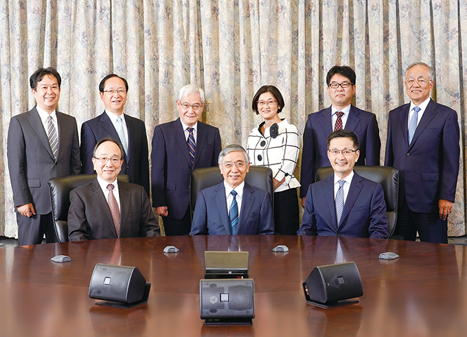 Group photo of the Bank's Policy Board members