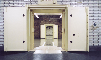 Image: original outer door of the vault of the Main Building