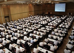 セミナーの全景の写真