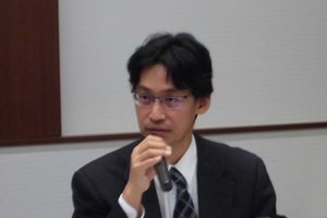 高井総合法律事務所 高井 弁護士による講演の写真