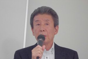 大分県事業引継ぎ支援センター 山中 統括責任者による講演の写真