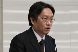 ソニー銀行 福嶋担当役員による講演の写真