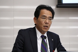 北陸銀行 多賀常務執行役員による講演の写真