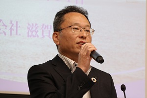  嶋﨑広報室長の写真