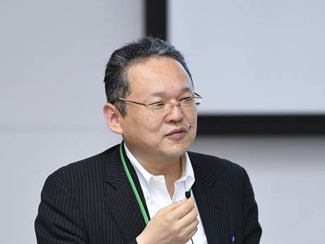 株式会社三井住友銀行 決済商品開発部長　鈴木 淳　氏の写真